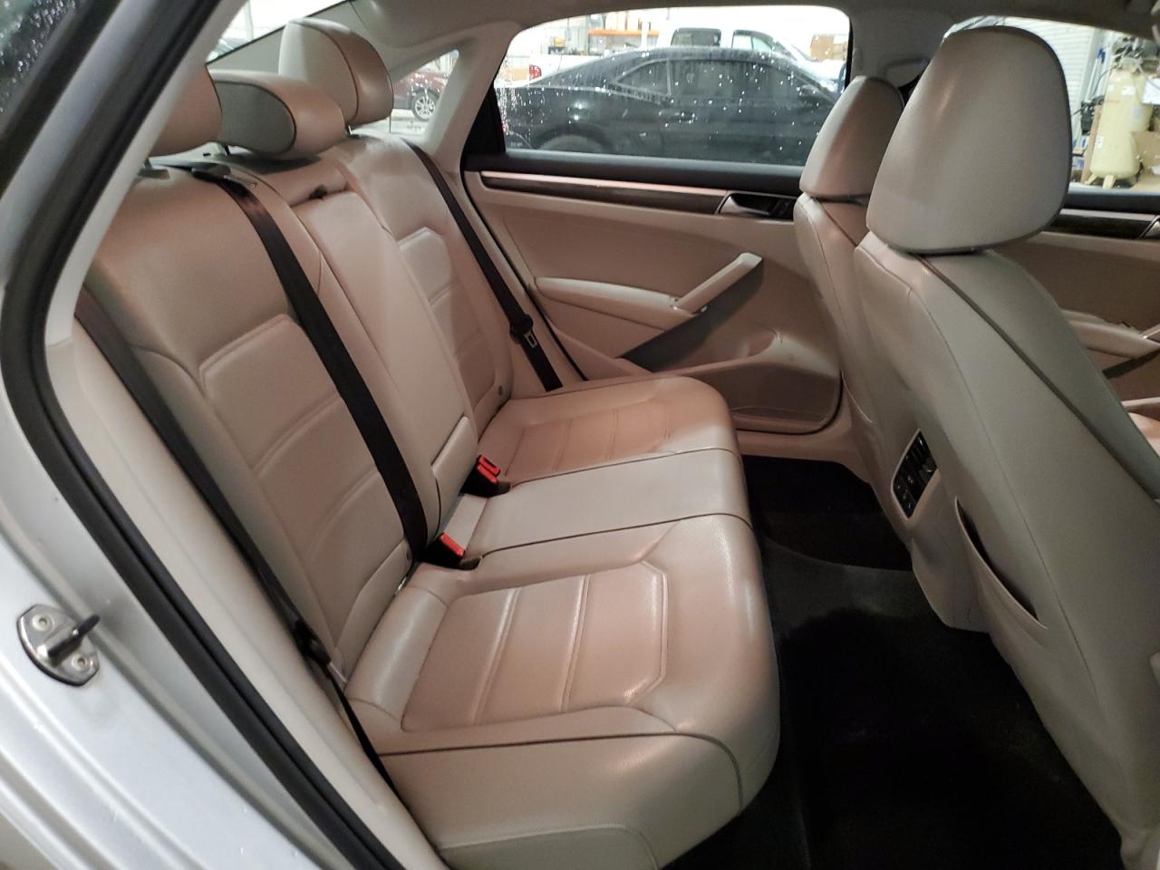 2017 Volkswagen Passat Se VIN: 1VWGT7A39HC039300 Lot: 62690845