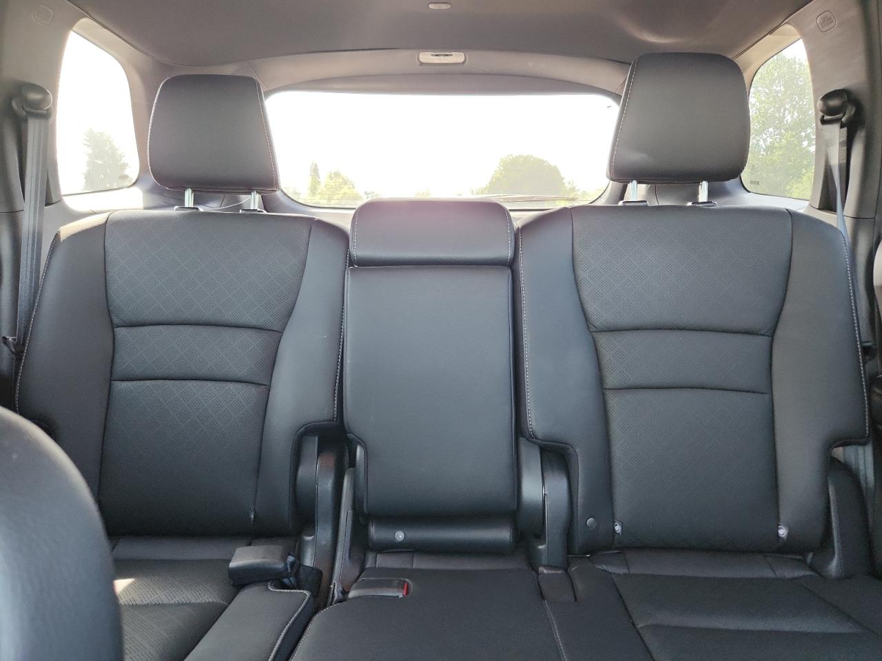 2019 Honda Passport Touring VIN: 5FNYF8H93KB018614 Lot: 60884775