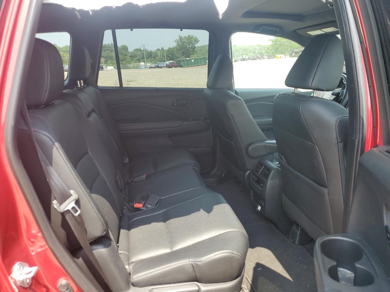 2022 Honda Passport Elite VIN: 5FNYF8H02NB013295 Lot: 60606335