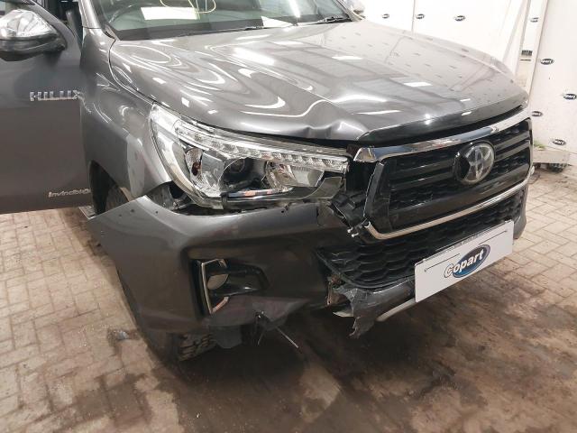 2018 TOYOTA HILUX INVI