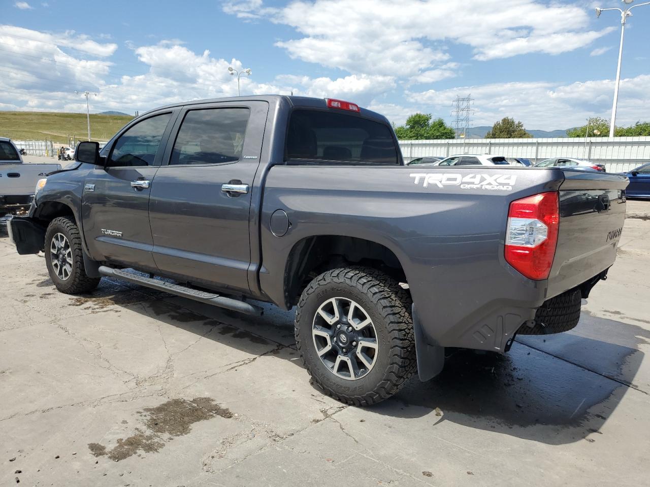 TOYOTA TUNDRA 2017 VIN 5TFHW5F13HX666707 фото 2