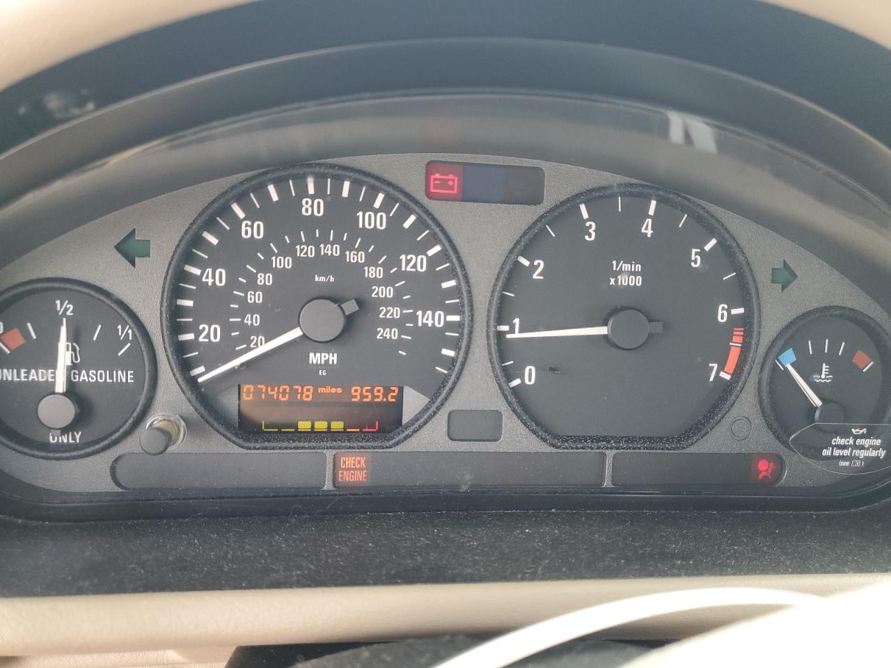 1998 BMW Z3 2.8 VIN: 4USCJ3339WLB63395 Lot: 60221565