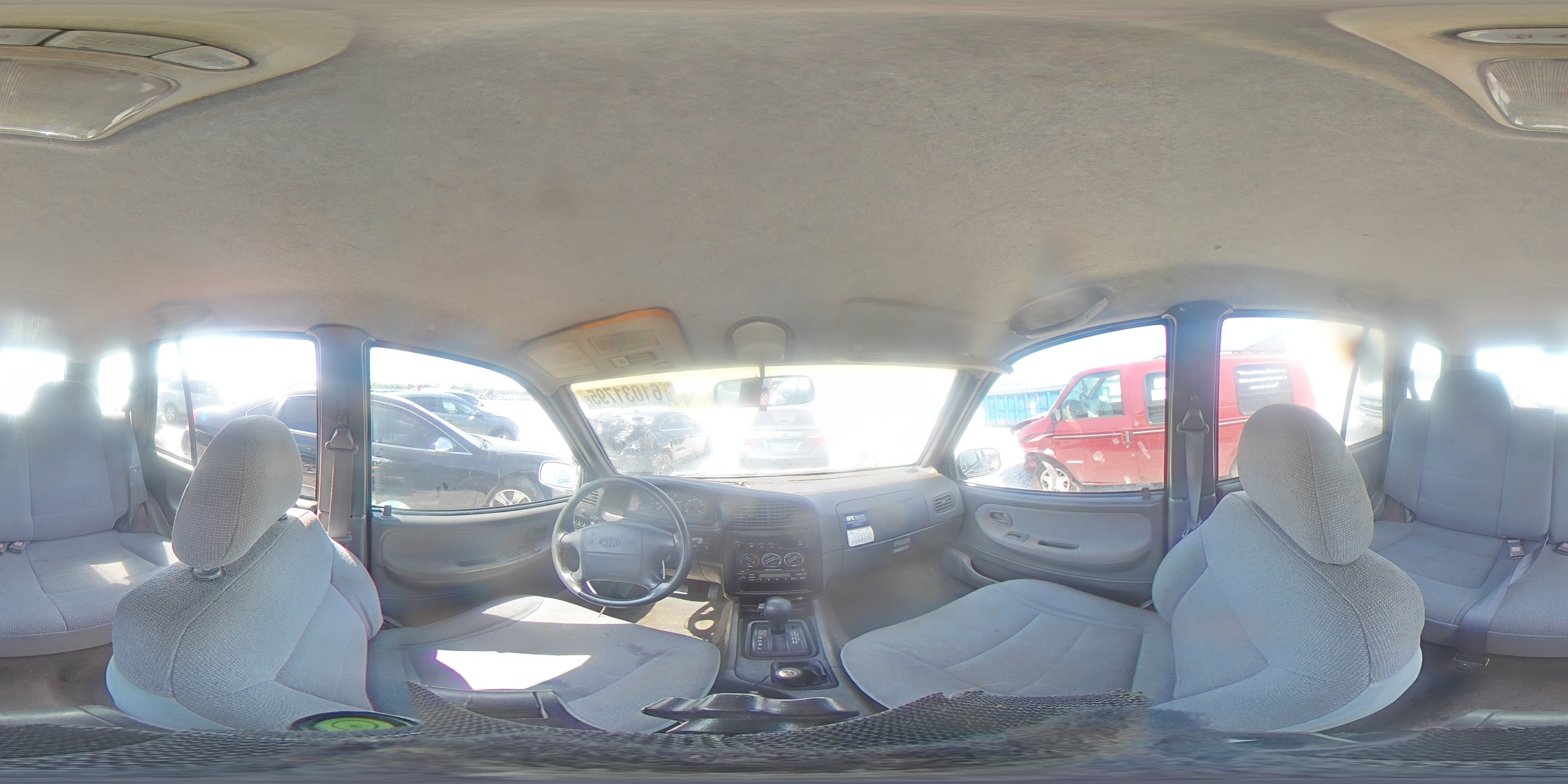 2000 Kia Sportage VIN: KNDJA7231Y5675677 Lot: 61031795