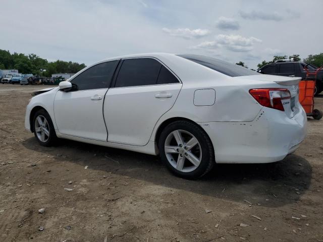 Sedans TOYOTA CAMRY 2013 White