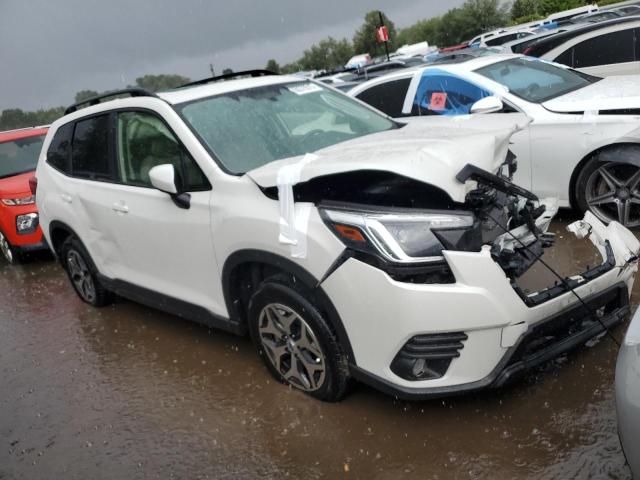  SUBARU FORESTER 2022 Biały