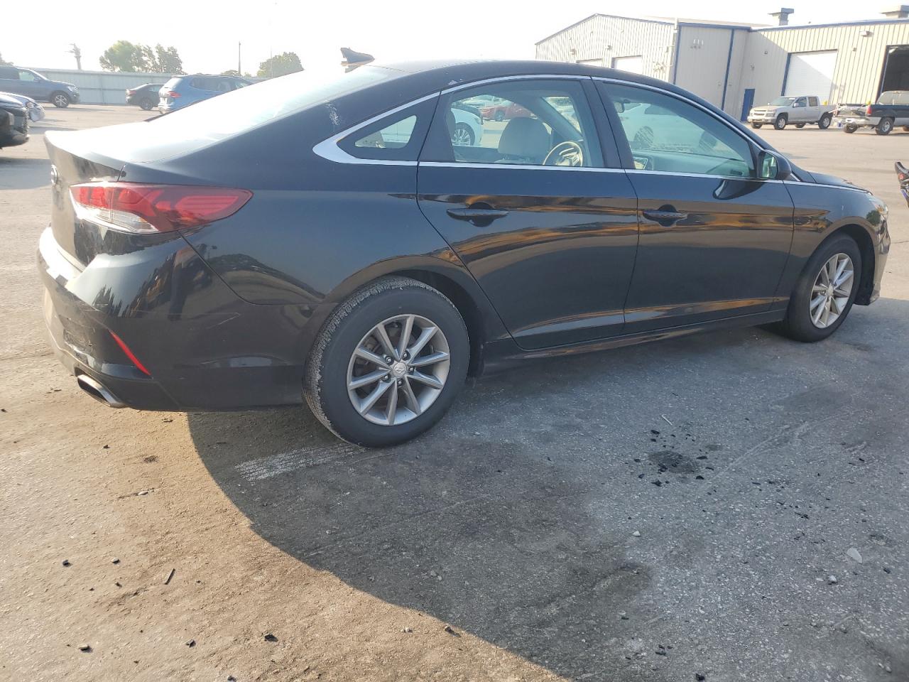 HYUNDAI SONATA 2018 VIN 5NPE24AF8JH689056 zdjęcie 3