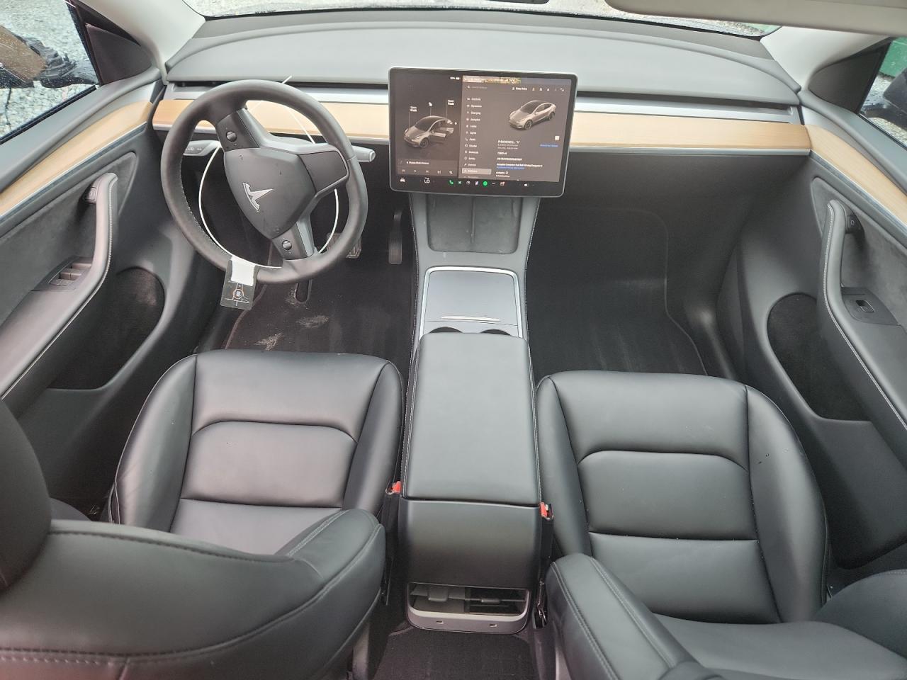 2024 Tesla Model Y VIN: 7SAYGDEE6RA237987 Lot: 63019505