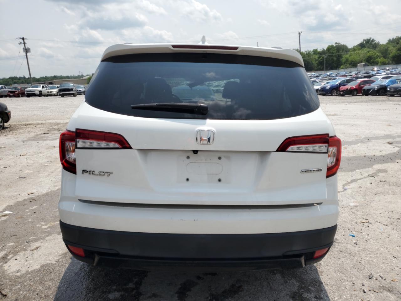 2021 Honda Pilot Se VIN: 5FNYF5H29MB008240 Lot: 60134905