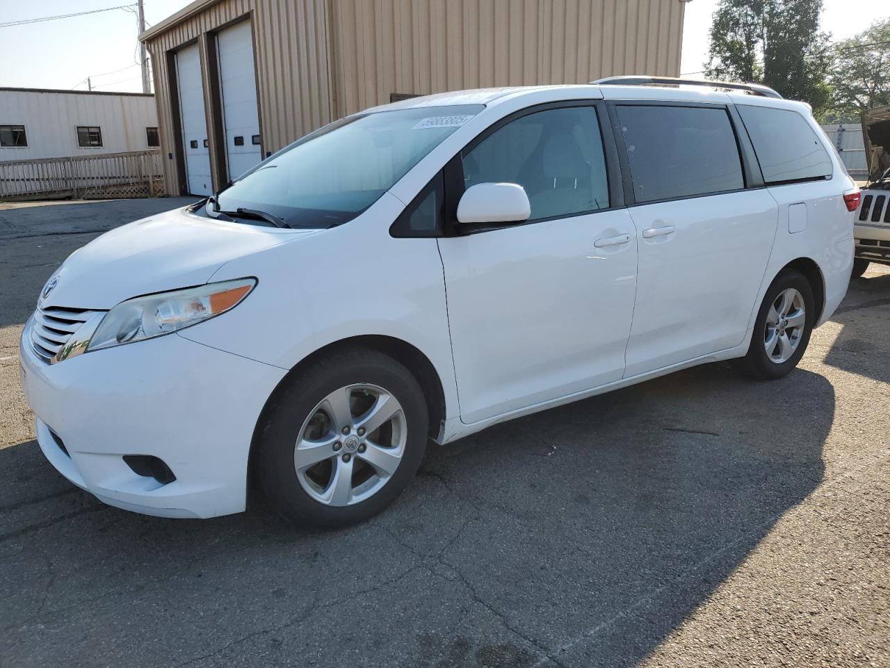 2015 Toyota Sienna Le de vânzare în Moraine, OH - Side