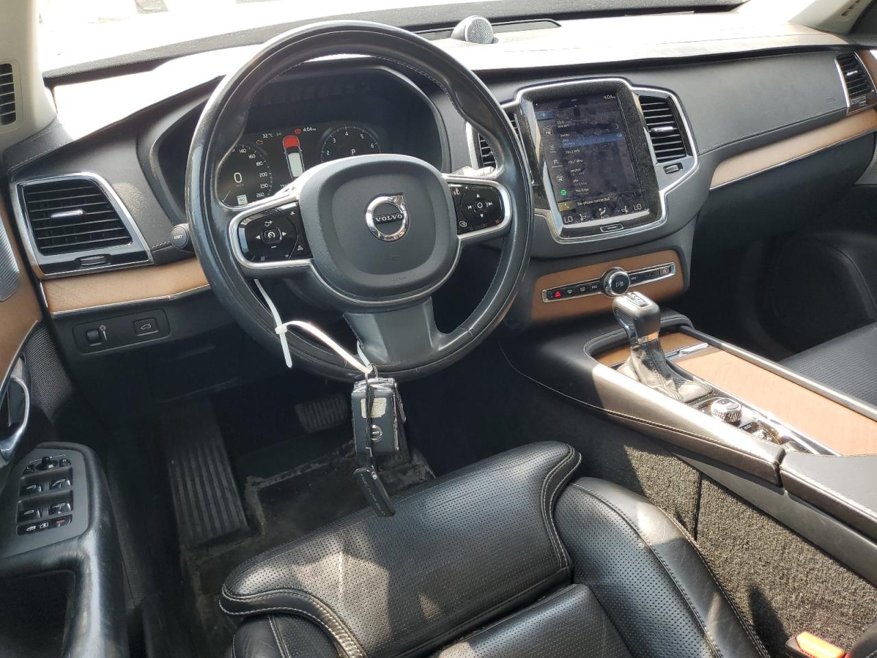 2017 Volvo Xc90 T6 VIN: YV4A22PL3H1181110 Lot: 62514475