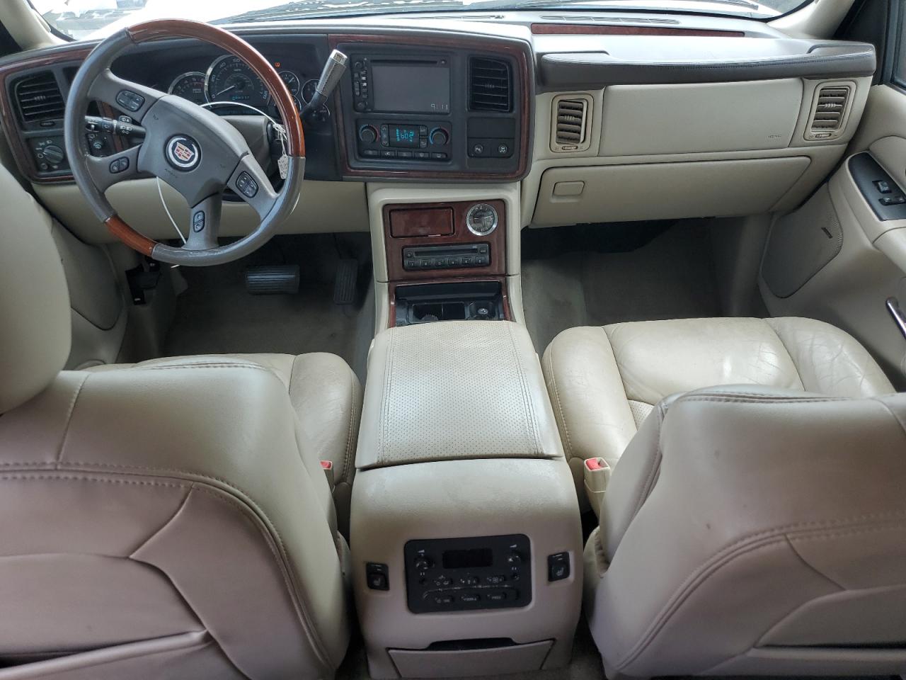 2005 Cadillac Escalade Luxury VIN: 1GYEC63N45R267288 Lot: 62376215