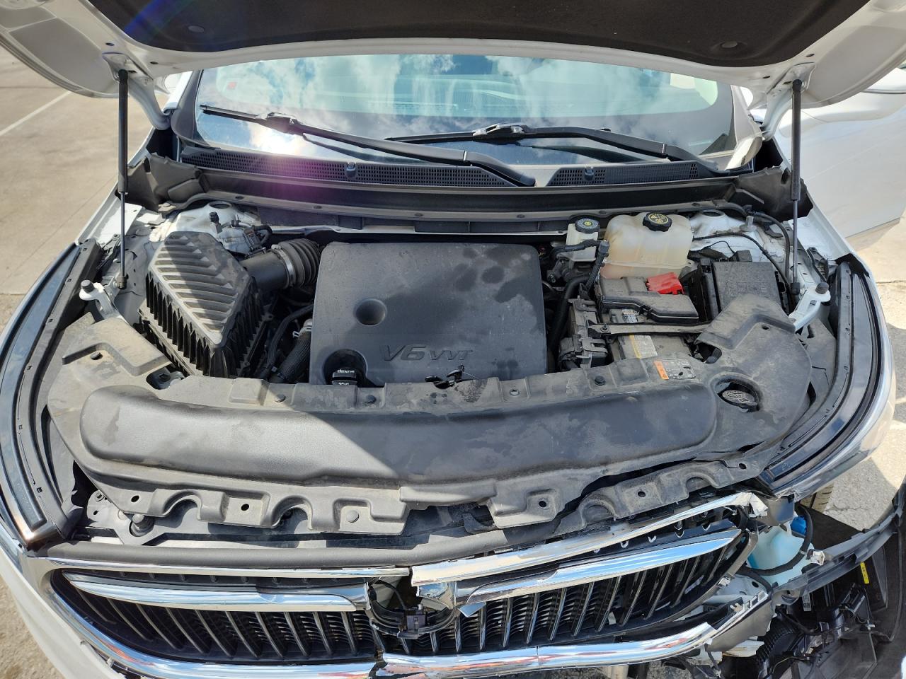 2020 Buick Enclave Essence VIN: 5GAEVAKW5LJ260375 Lot: 61479205