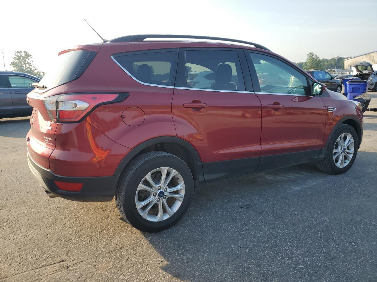 1FMCU0GD2JUD54280 FORD ESCAPE 2018