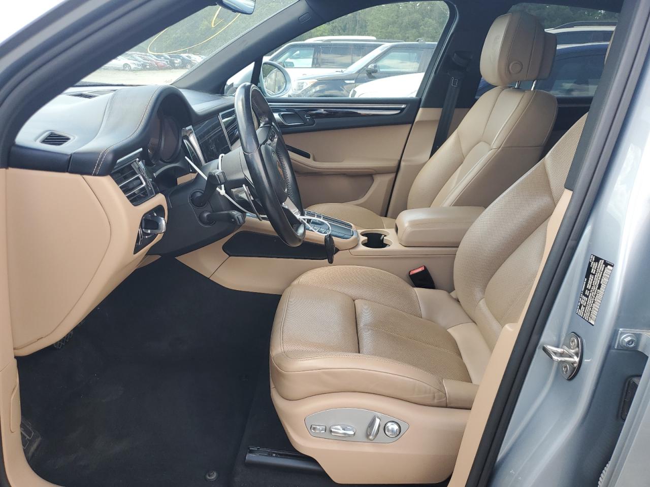 2020 Porsche Macan VIN: WP1AA2A58LLB06415 Lot: 60933815