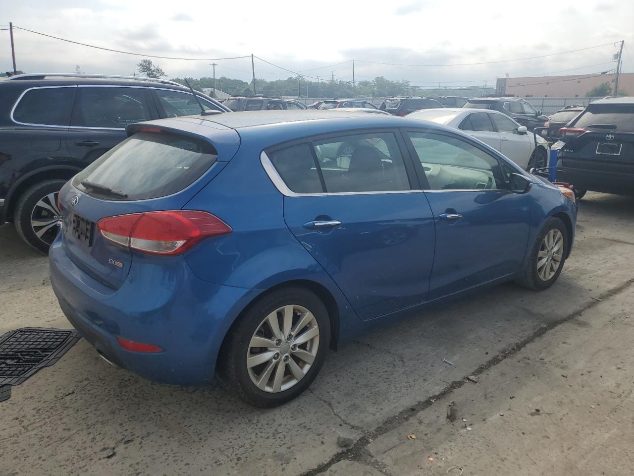 KIA FORTE 2015 VIN KNAFX5A86F5292186 фото 3