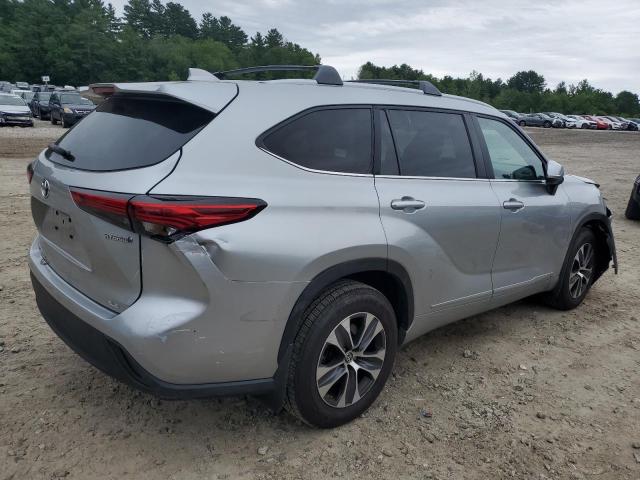  TOYOTA HIGHLANDER 2023 Srebrny