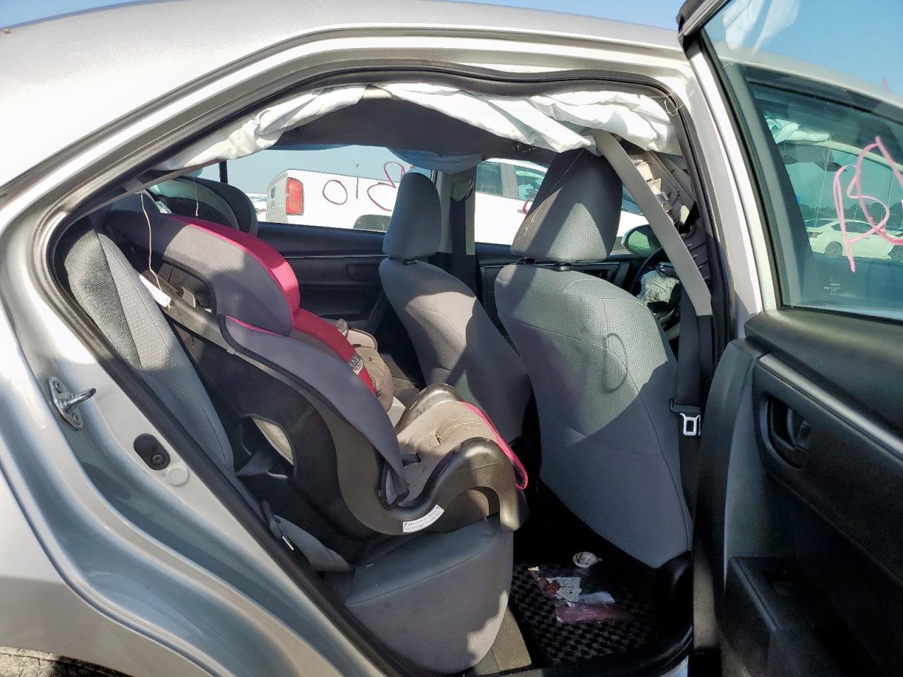 2014 Toyota Corolla L VIN: 5YFBURHE2EP167913 Lot: 60701965