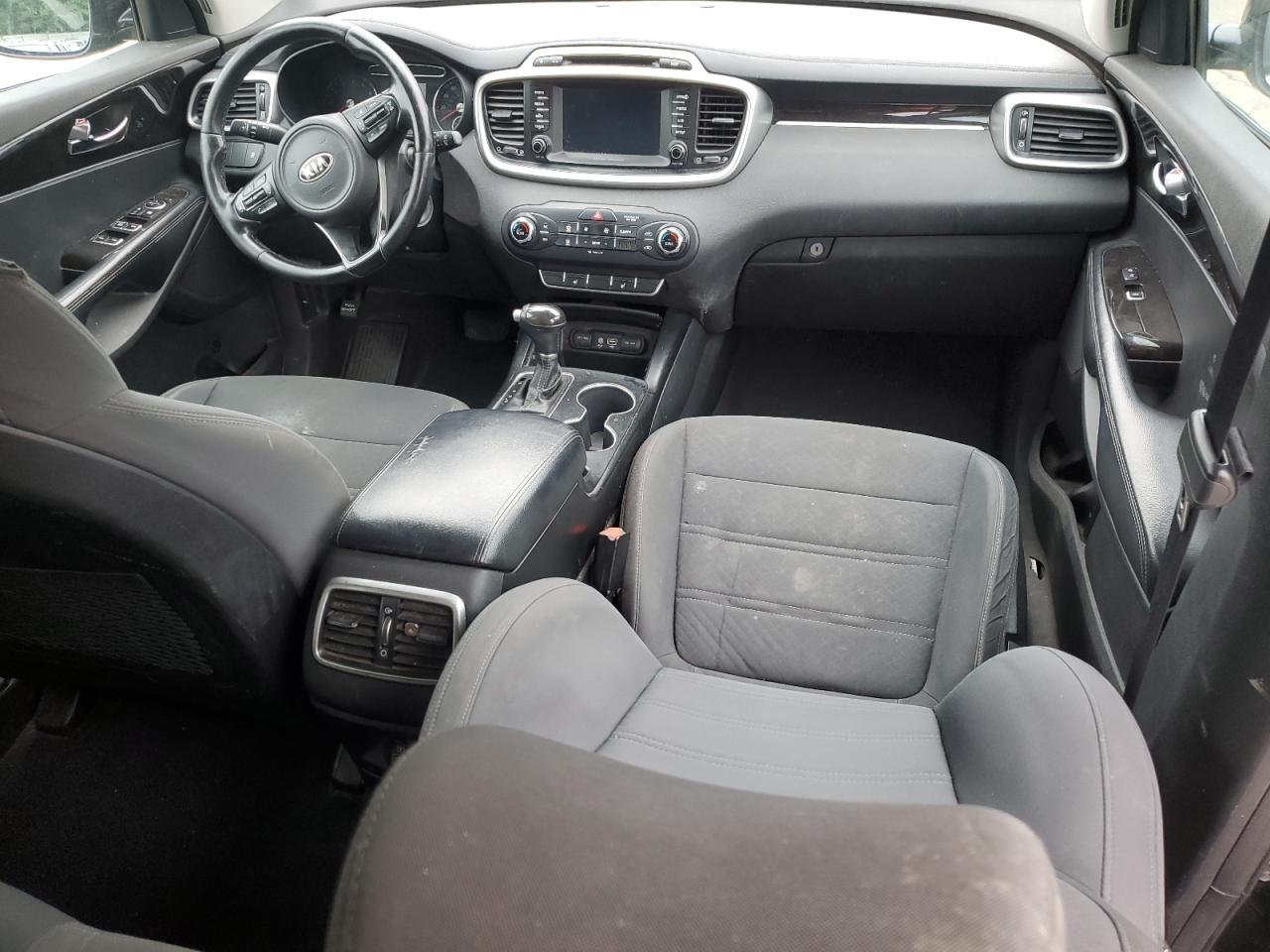 KIA SORENTO 2017 VIN 5XYPGDA32HG204184 photo 8