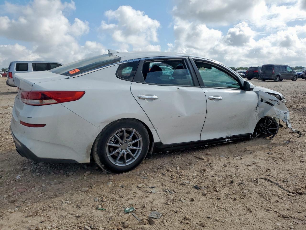 KIA OPTIMA 2019 VIN 5XXGT4L37KG280097 zdjęcie 3