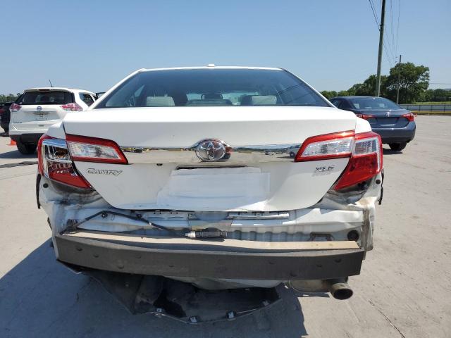 Sedans TOYOTA CAMRY 2012 White