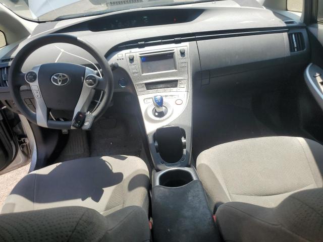  TOYOTA PRIUS 2015 Серебристый