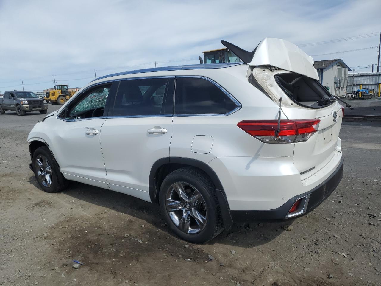 TOYOTA HIGHLANDER 2019 VIN 5TDDZRFHXKS933090 фото 2