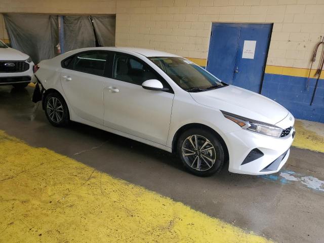  KIA FORTE 2024 Biały