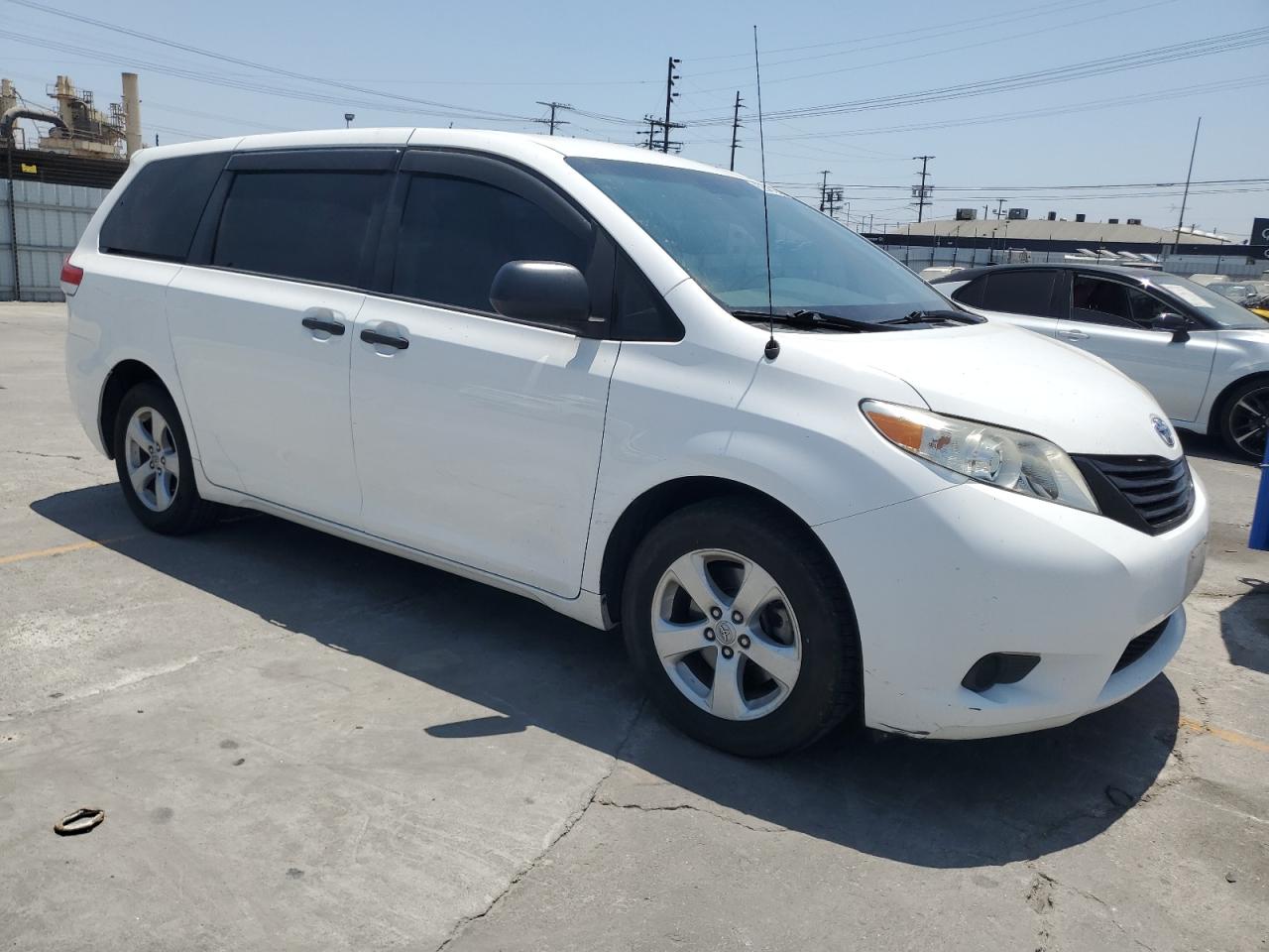 TOYOTA SIENNA 2012 VIN 5TDKA3DC7CS016239 zdjęcie 4