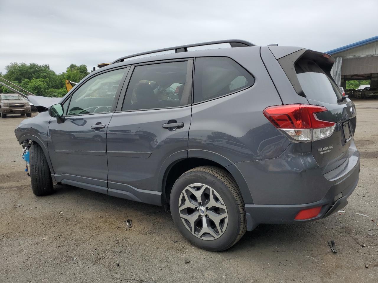SUBARU FORESTER 2021 VIN JF2SKAJC4MH468808 photo 2