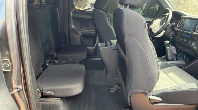  TOYOTA TACOMA 2021 Gray