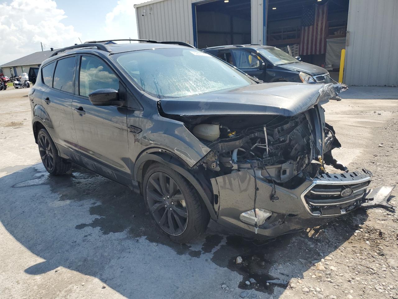 FORD ESCAPE 2018 VIN 1FMCU0GD1JUC73416 photo 4