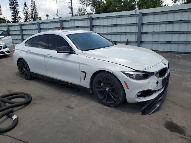  BMW 4 SERIES 2018 Белы
