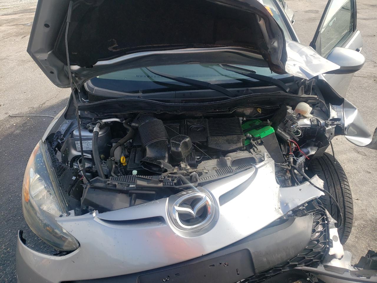 2014 Mazda Mazda2 Sport VIN: JM1DE1KZ4E0172933 Lot: 59655925