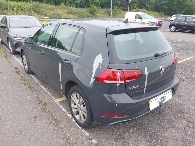 2017 VOLKSWAGEN GOLF SE NA