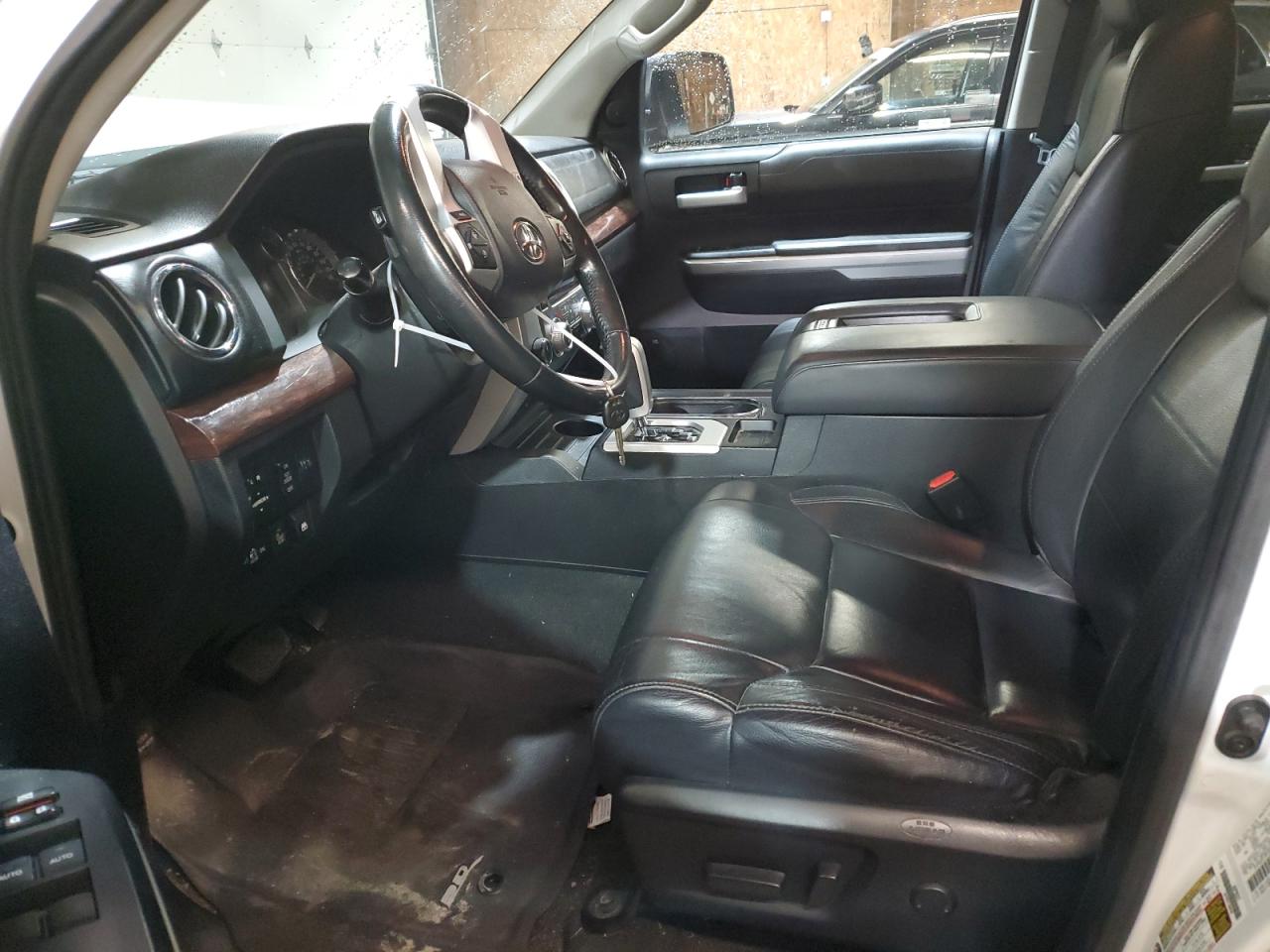 2015 Toyota Tundra Crewmax Limited VIN: 5TFHW5F19FX452611 Lot: 61103335