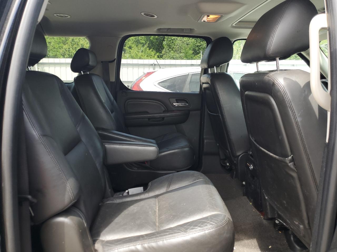 2010 Cadillac Escalade Esv Luxury VIN: 1GYUKHEF3AR188950 Lot: 62906505