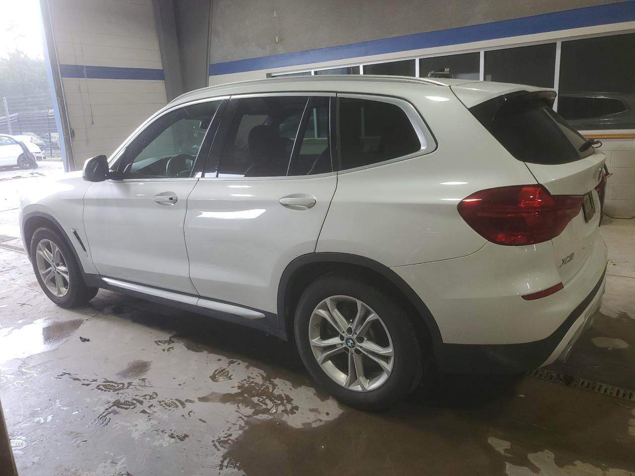 BMW X3 2019 VIN 5UXTR9C52KLP95714 zdjęcie 2