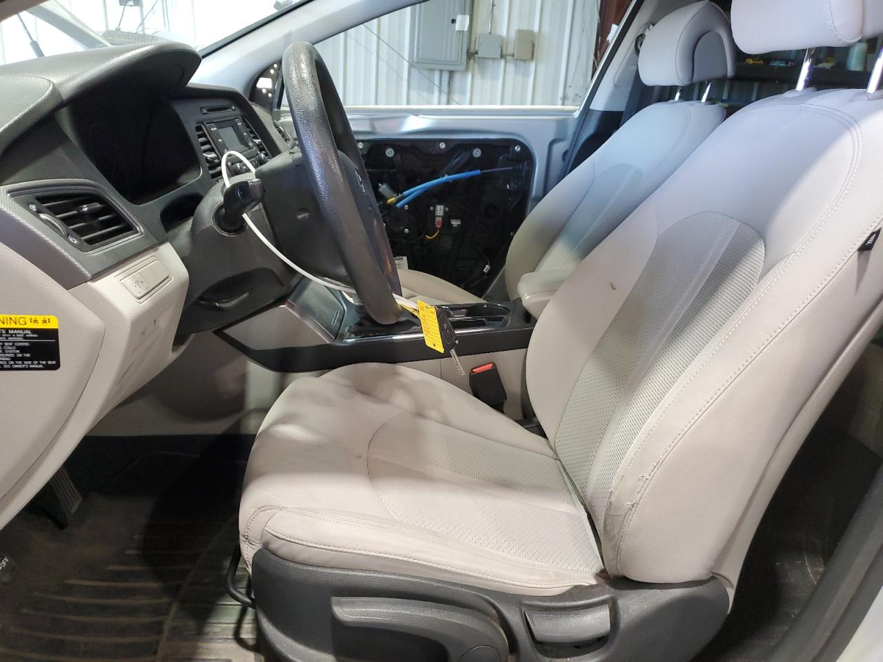 2015 Hyundai Sonata Se VIN: 5NPE24AF8FH081125 Lot: 61906665