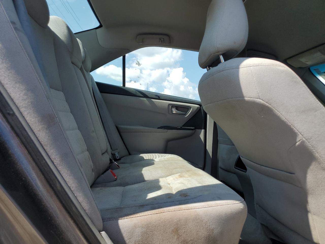 2015 Toyota Camry Le VIN: 4T4BF1FK6FR476682 Lot: 61997705