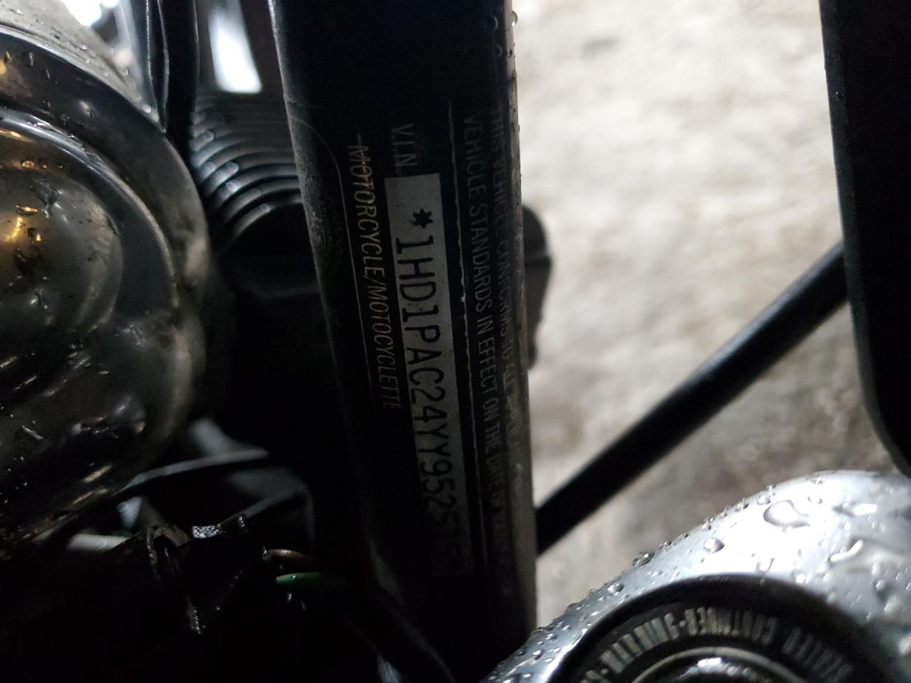 2000 Harley-Davidson Fltrsei VIN: 1HD1PAC24YY952515 Lot: 60339055