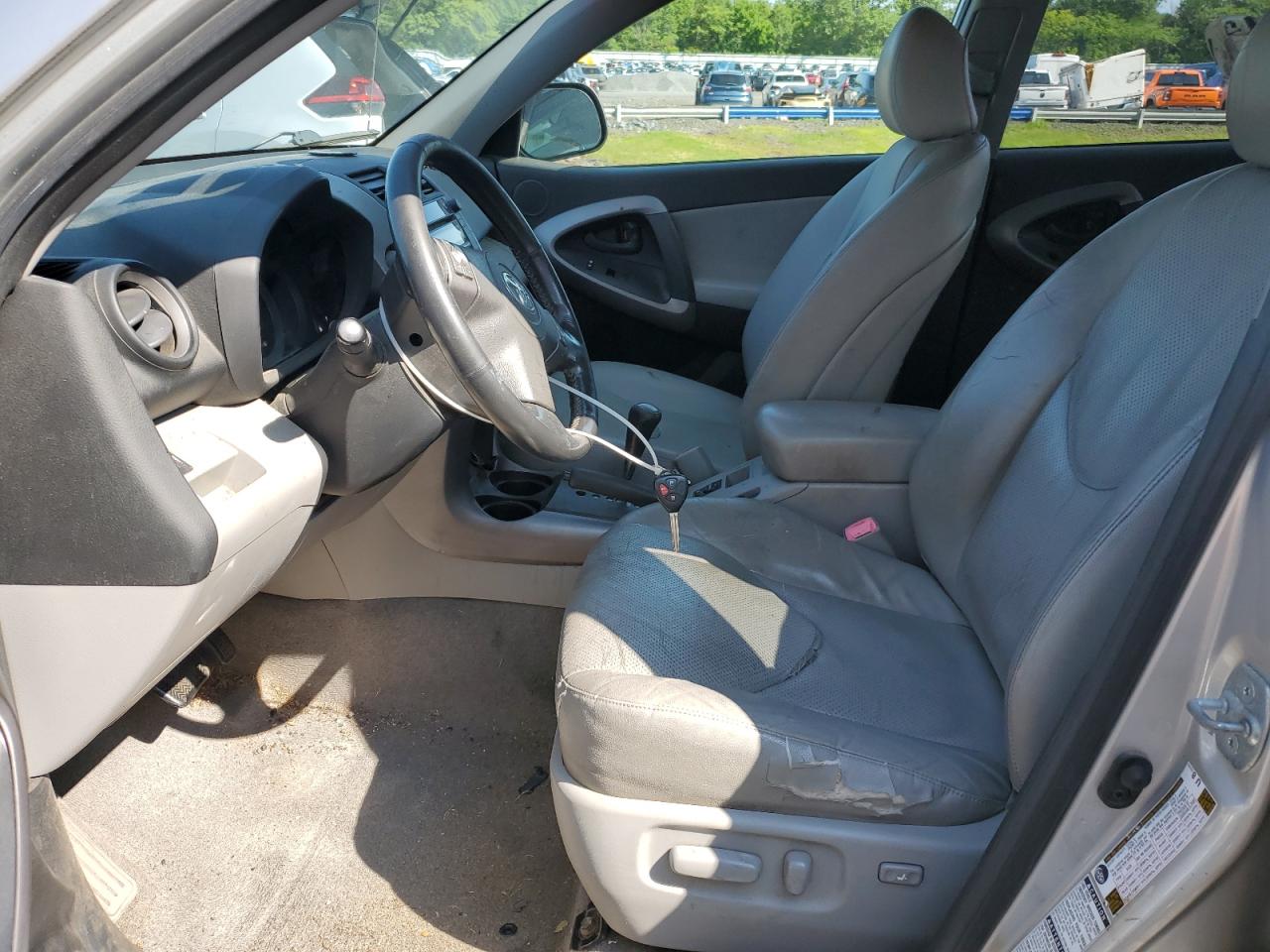 2008 Toyota Rav4 Limited VIN: JTMBK31V985051543 Lot: 61755855