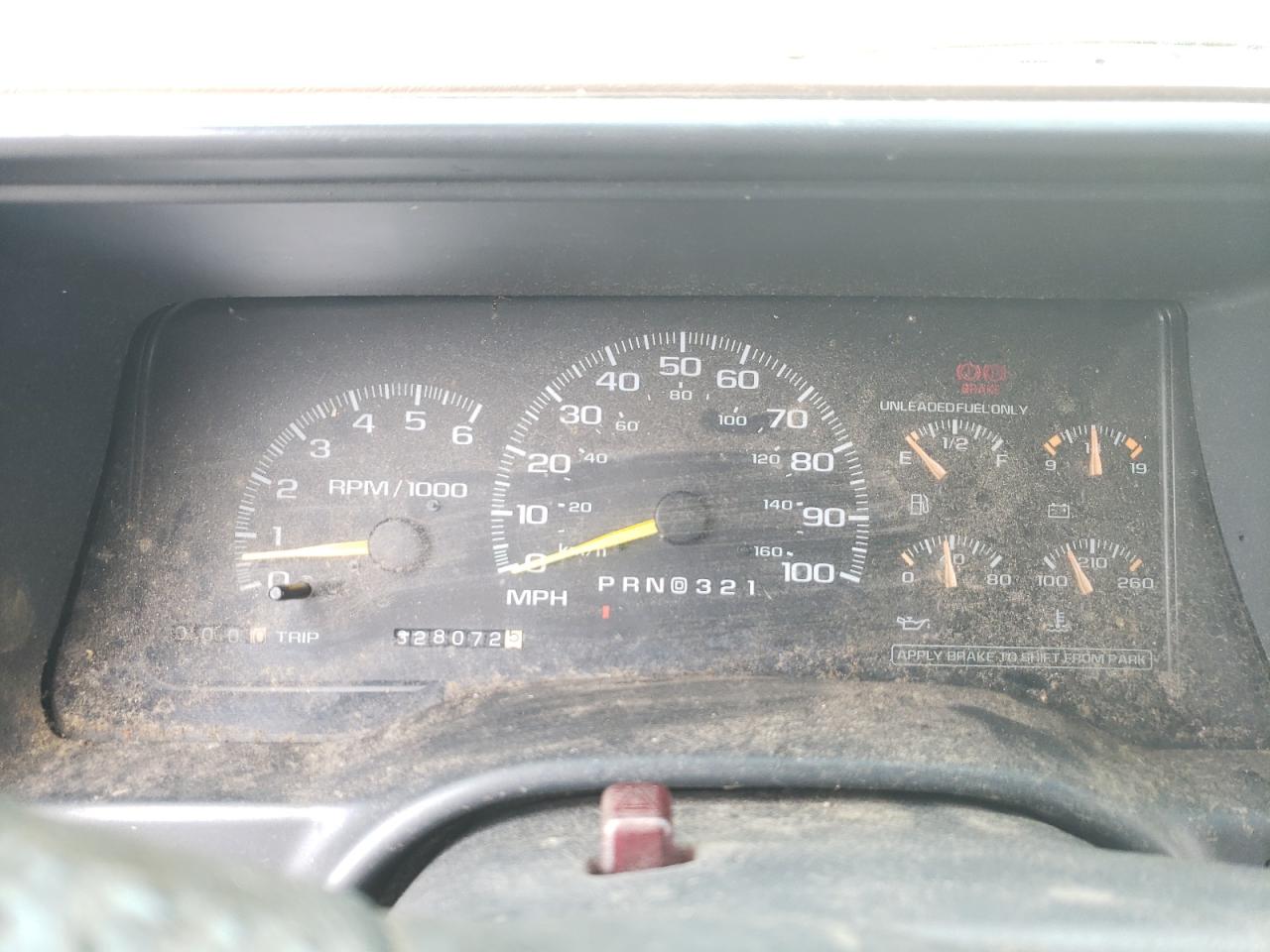 1999 Chevrolet Suburban C1500 VIN: 1GNEC16R4XJ483612 Lot: 61125605