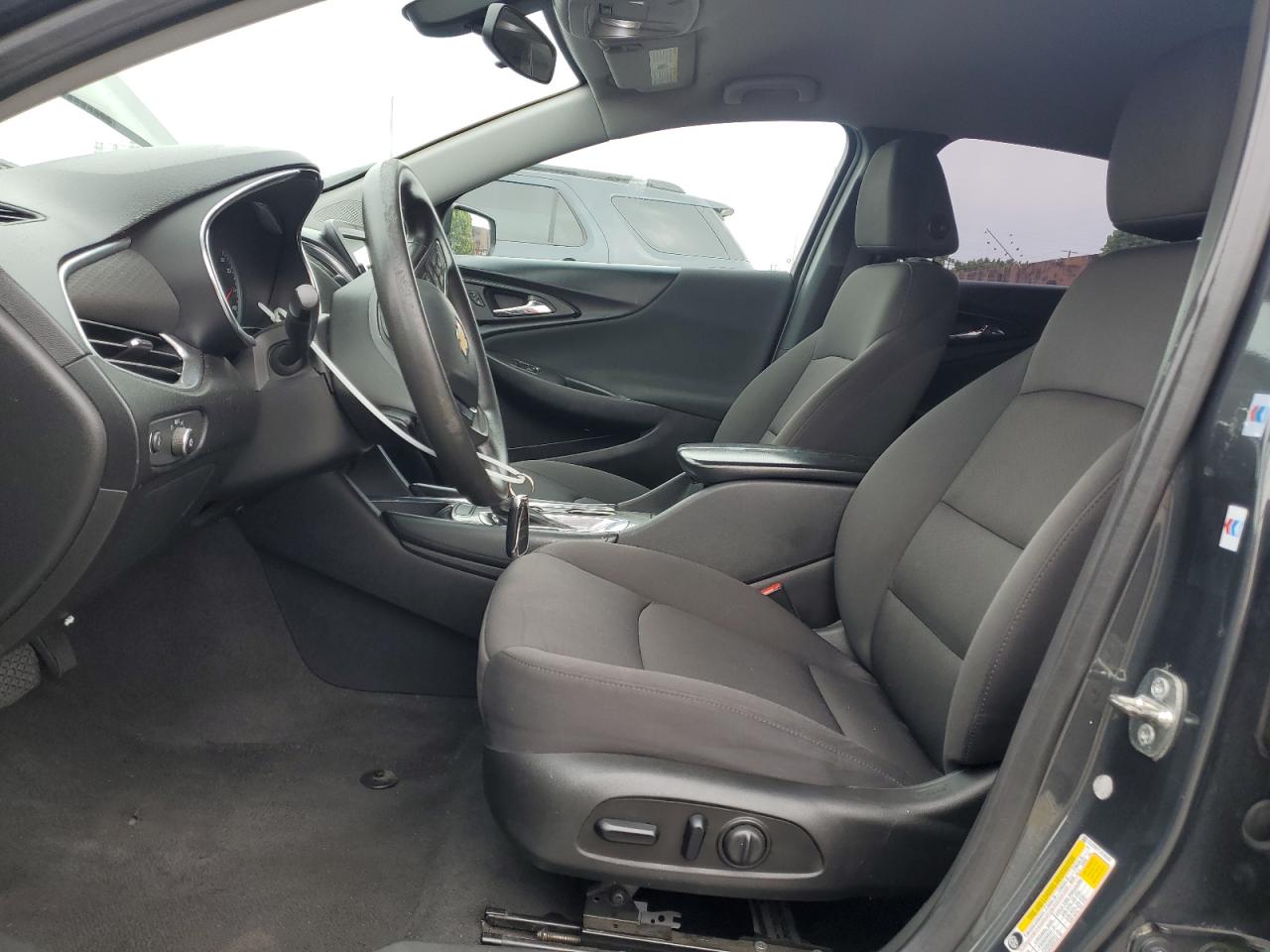 CHEVROLET MALIBU 2018 VIN 1G1ZD5ST7JF191035 фото 7