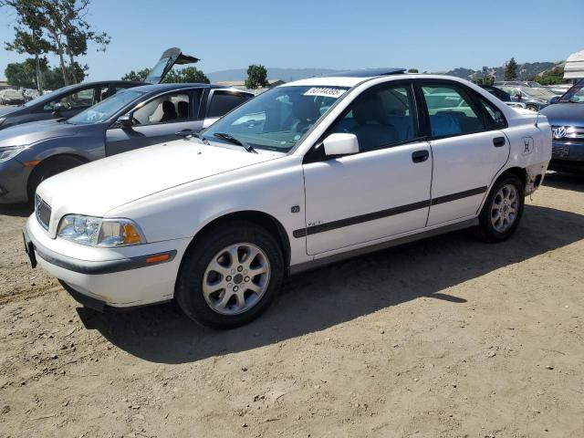 2000 Volvo S40 