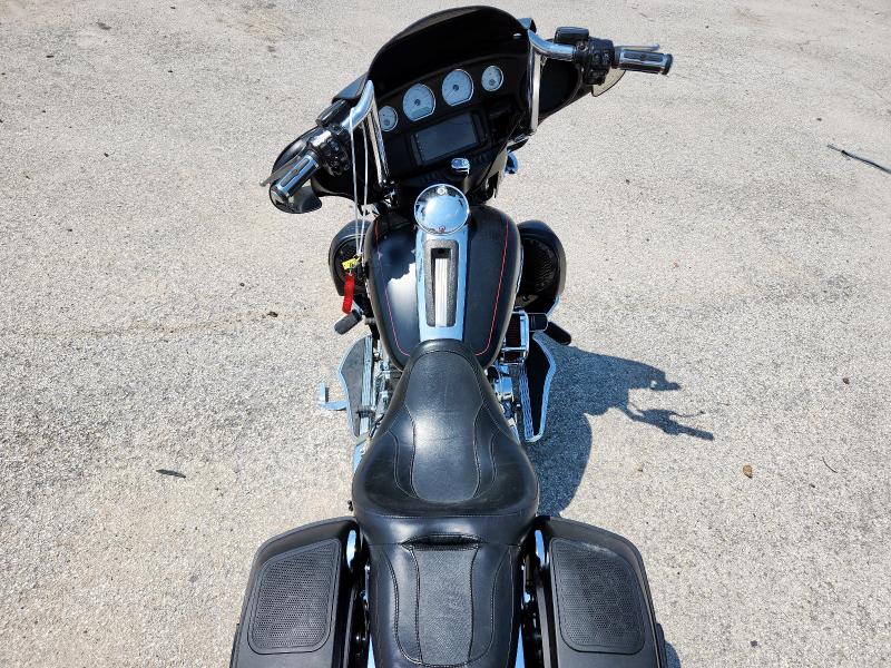  HARLEY-DAVIDSON FL 2016 Чорний
