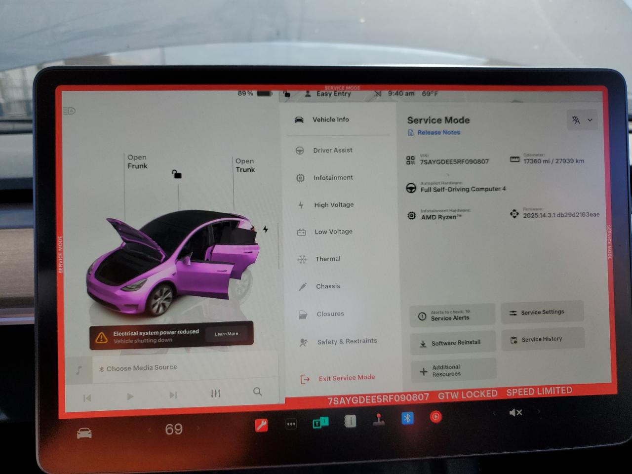 TESLA MODEL Y 2024 VIN 7SAYGDEE5RF090807 фото 9