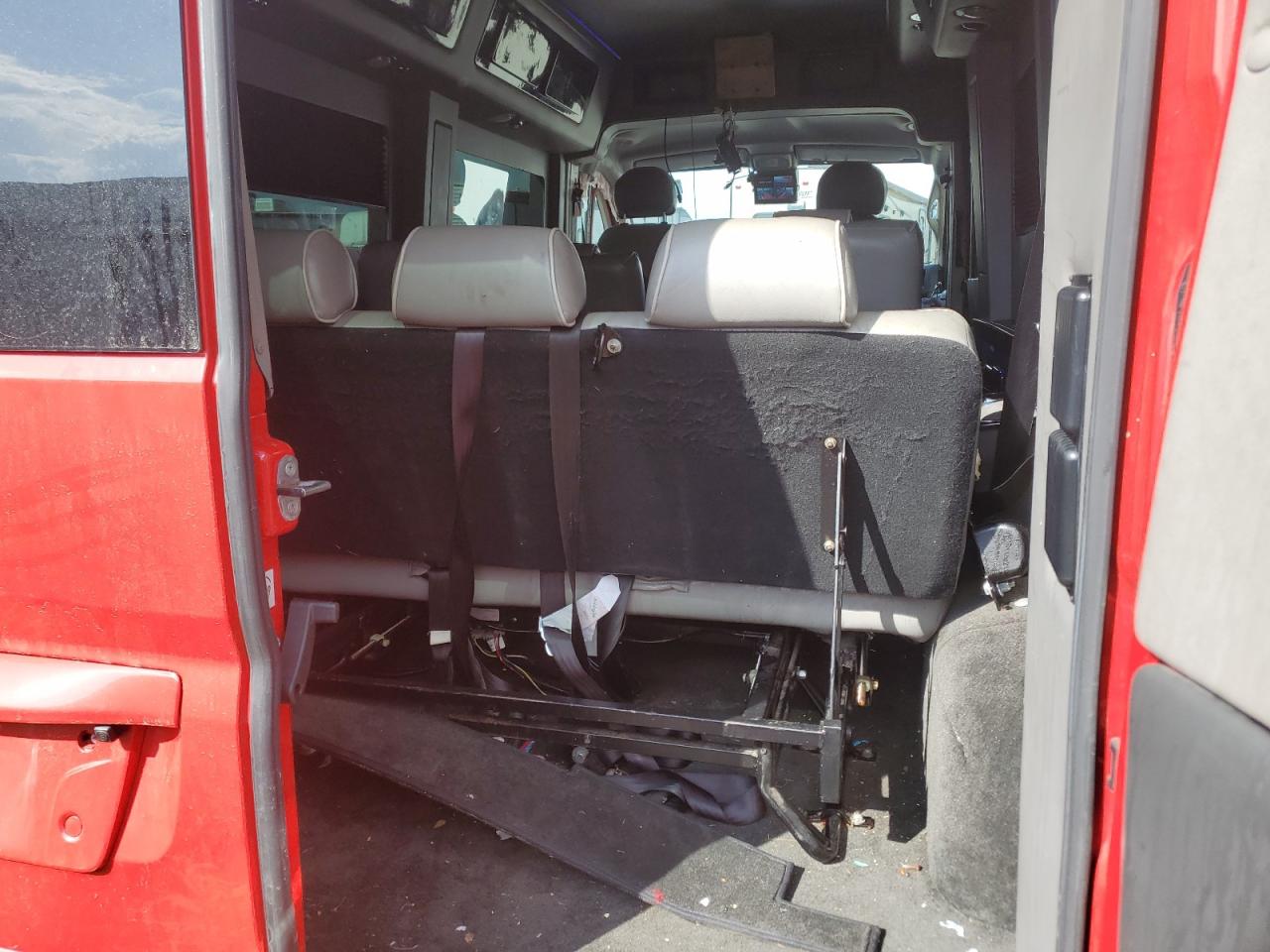 2018 Ram Promaster 2500 2500 High VIN: 3C7WRVPG4JE132206 Lot: 61034385