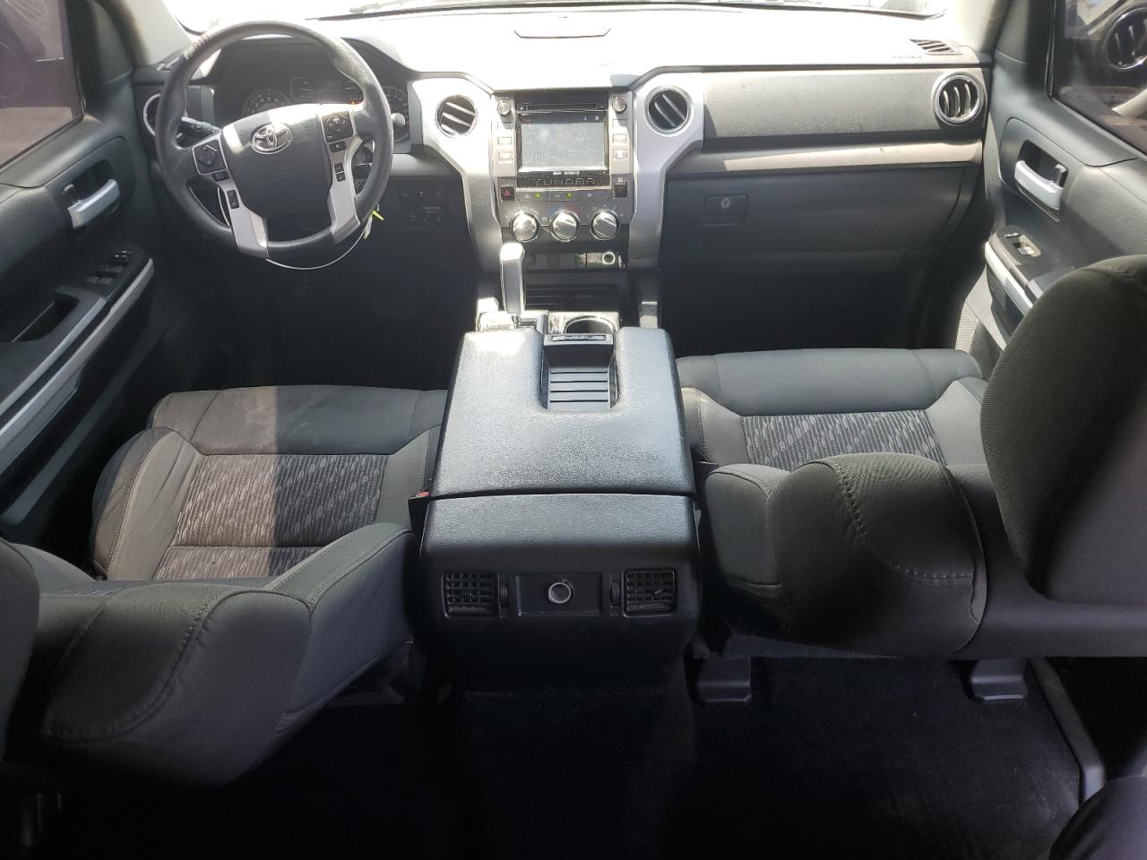 2018 Toyota Tundra Crewmax Sr5 VIN: 5TFEY5F14JX235019 Lot: 60921385