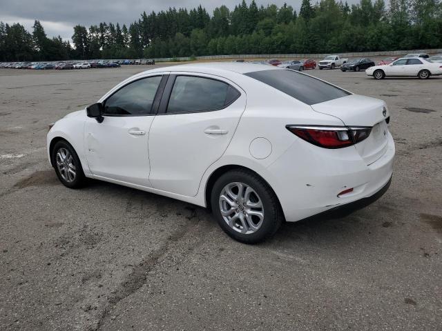 Седани TOYOTA SCION 2016 Білий