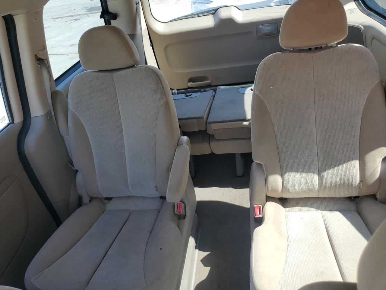 2011 Kia Sedona Lx VIN: KNDMG4C76B6413764 Lot: 62660205